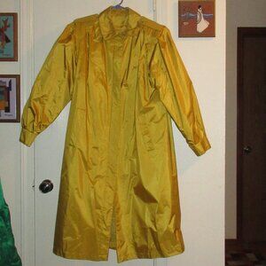 Classy Lined Quilted Silky Nylon Polyester Gold Long Coat WEATHER WISE 11/12